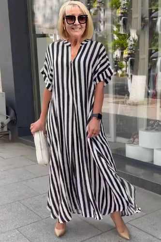 Stilla | Boho Kjole Med Korte Ærmer og Splittet Stribet Cardigan