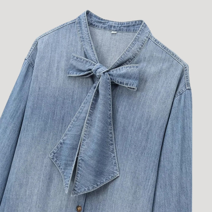 Stilla | Denim Butterfly Bluse Med Lange Ærmer