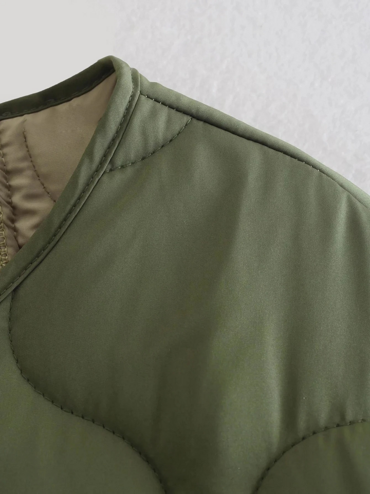 Stilla | Trendy Olivgrøn Overdimensioneret Vatteret Jakke til et Stilfuldt Look Ideel til Efterår/Vinter