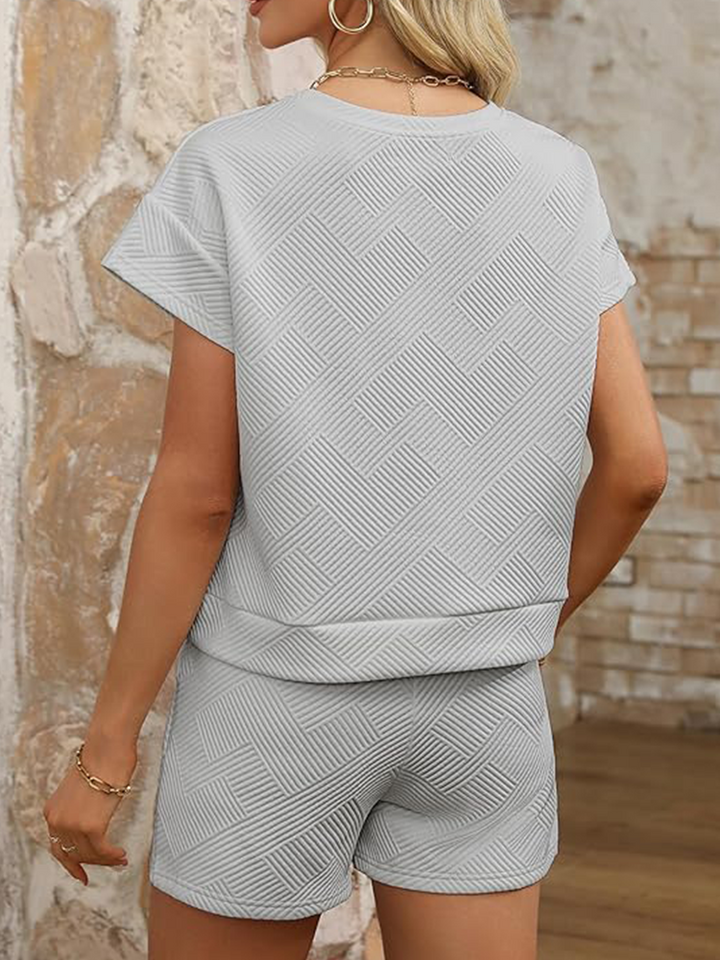 Stilla | Sæt Pullover Med Rundhalet Udsnit Og Shorts
