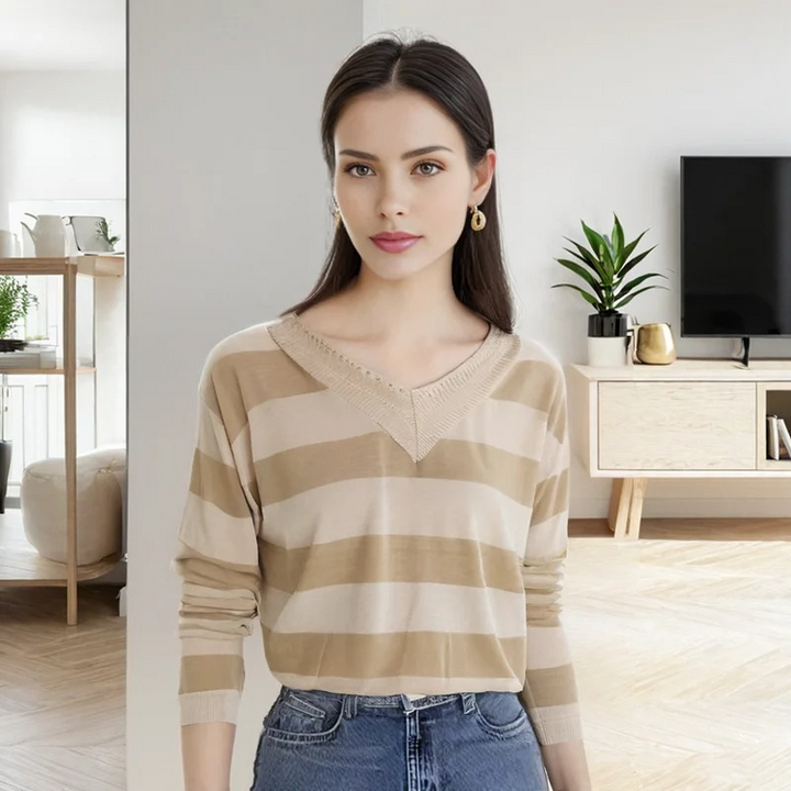 Stilla | Damepullover I Trendy Stribet Design, Løs Pasform Model Med V-hals