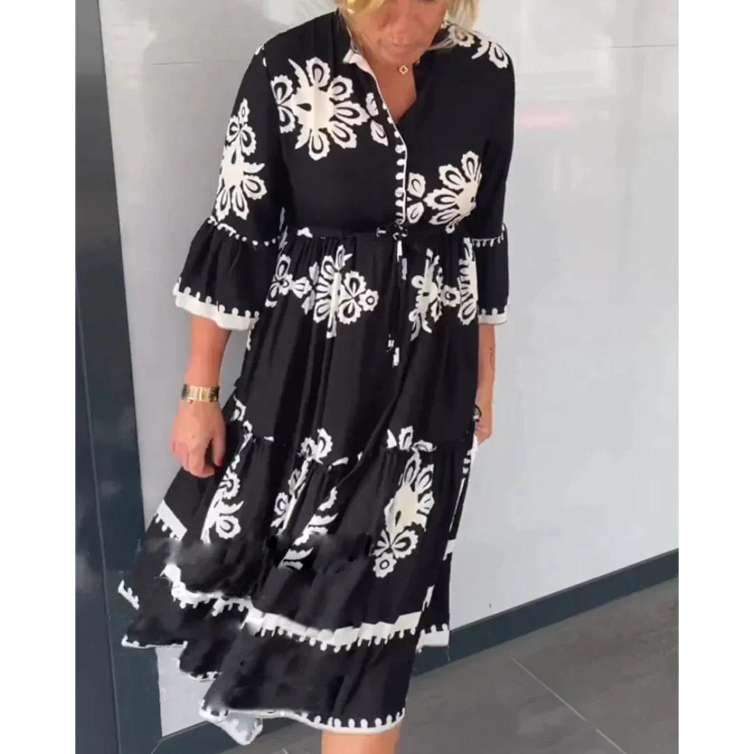 Stilla | Blomsterkjole Med Elegante Trekvartærmer