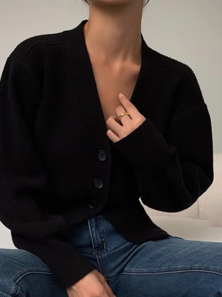 Stilla | V-Udskæring Strikcardigan med Knapper