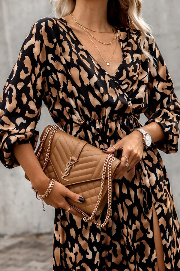 Stilla | Same Old Song Leopard Print Slide Midi Kjole