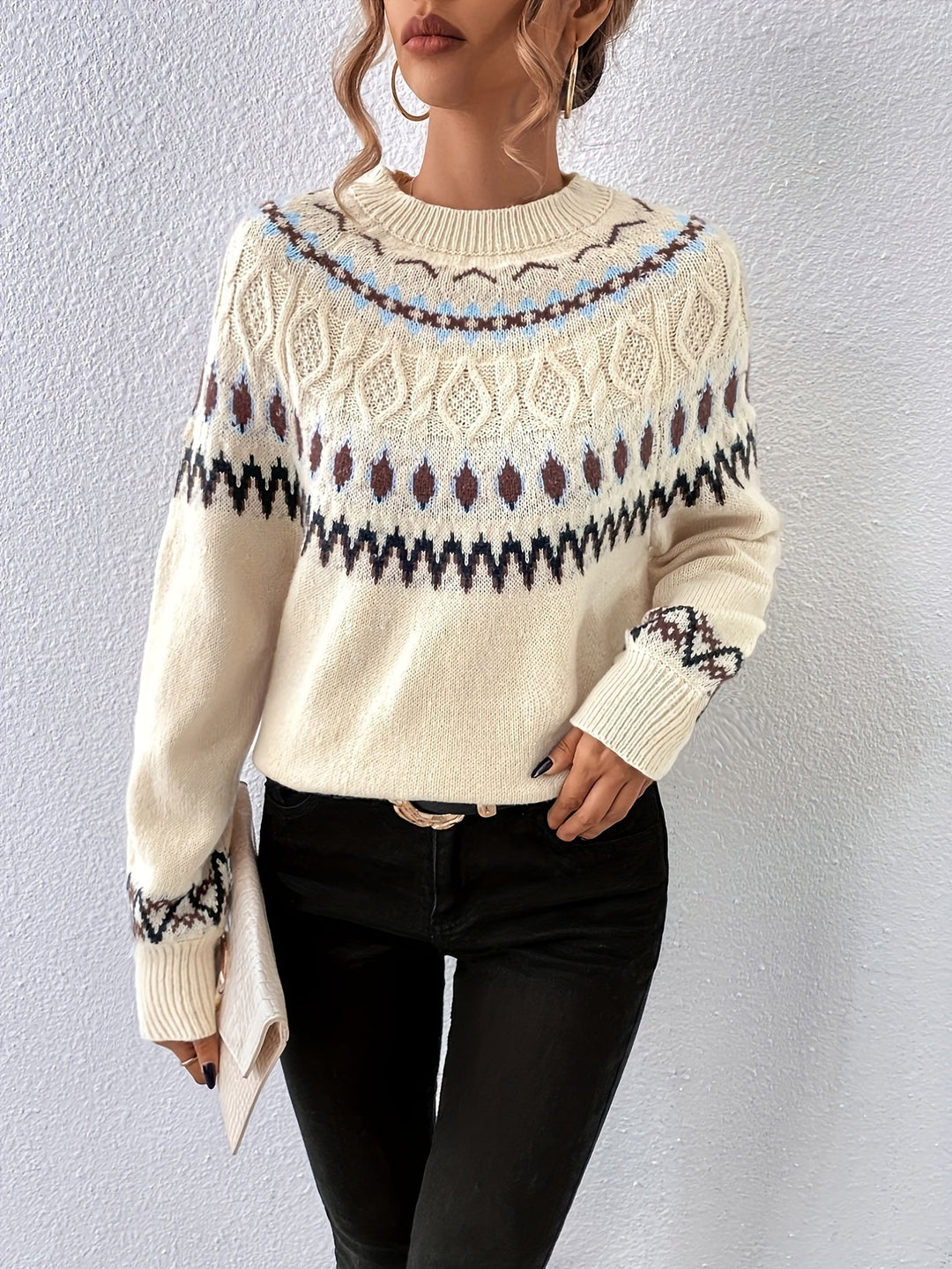 Stilla | Rundhalset sweater med geometrisk tryk