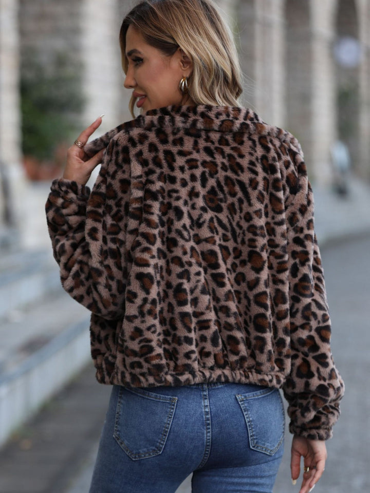 Stilla | Jakke med leopardkrave og lynlås