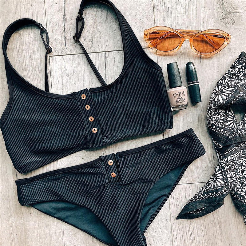 Damer Sporty Bikini-Sæt med Knapdetaljer og Ribstruktur Stilla