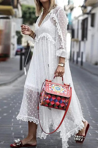 Stilla | Spidskjole med V-hals og fibret nederste kant, Casual, Elegant, Ensfarvet, Med flæser
