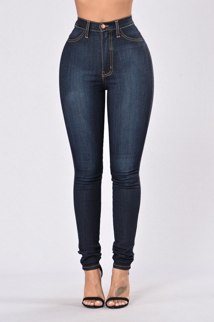 Dame højtaljede skinny jeans i kropsnær stil med strækbart materiale Stilla