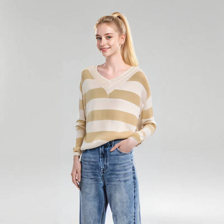 Stilla | Damepullover I Trendy Stribet Design, Løs Pasform Model Med V-hals
