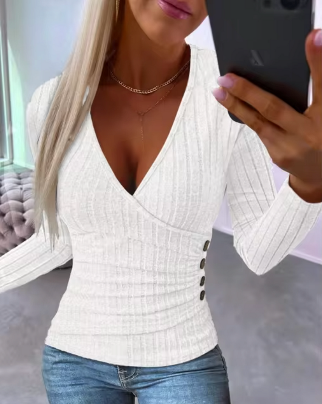 Stilla | Elegant, Tæt siddende Strikpullover med V-Udskæring
