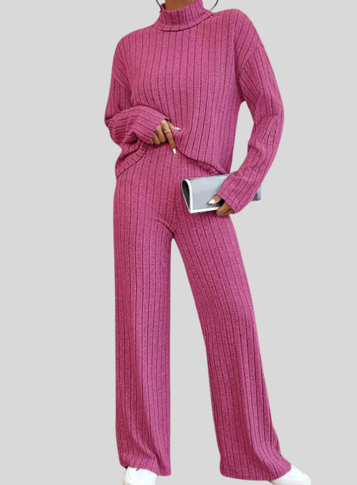 Stilla | Strikbukser og Sweater