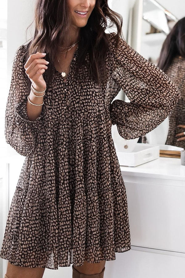 Stilla | Drømme Dage Leopard Print Babydoll Mini Kjole
