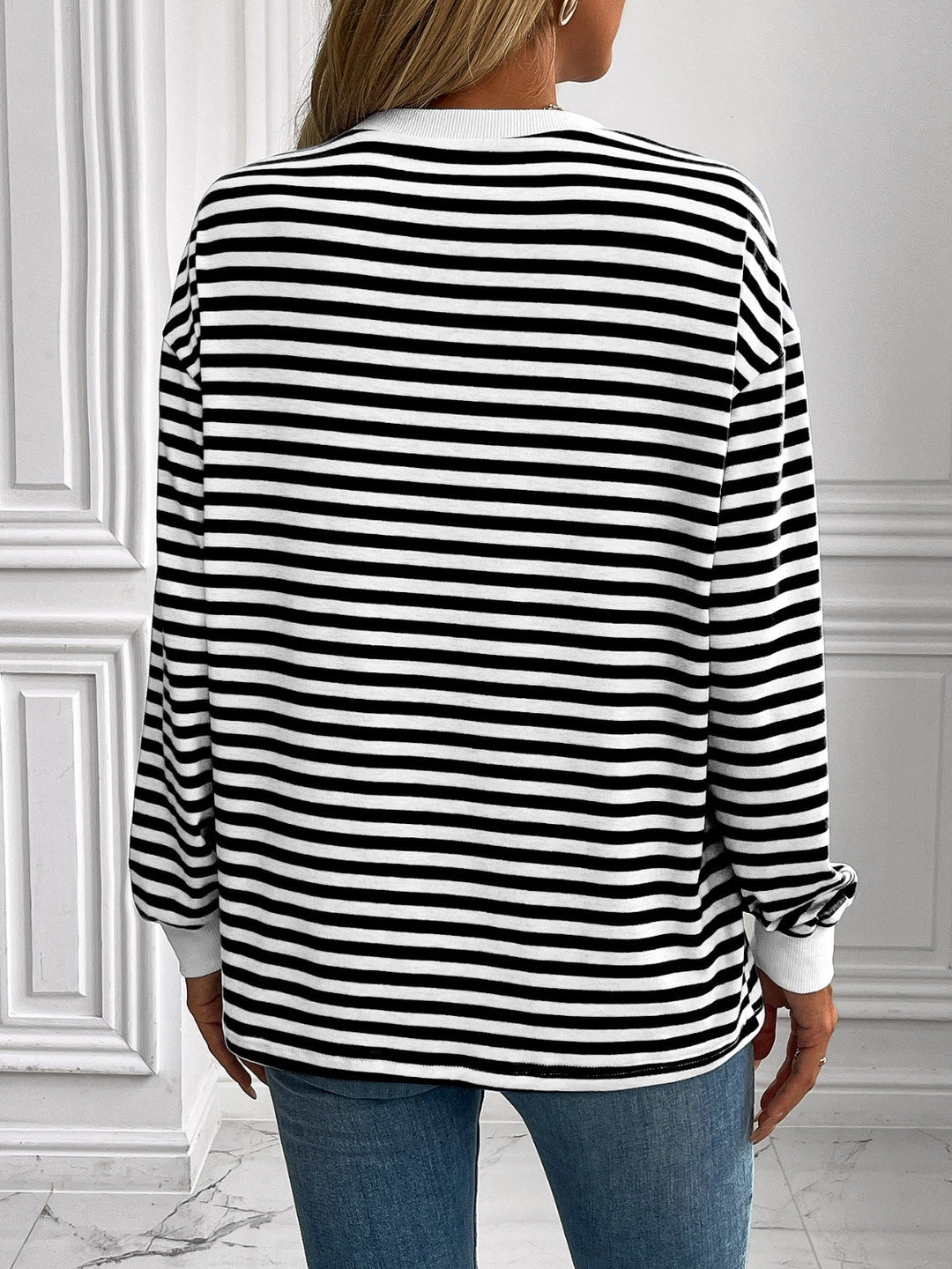 Stilla | Stribet Rundhalset Sweatjacke Med Lange Ærmer