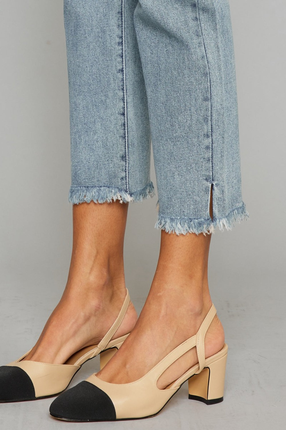 Stilla | Høj Talje Knap Lukning Rå Kant Cropped Straight Jeans
