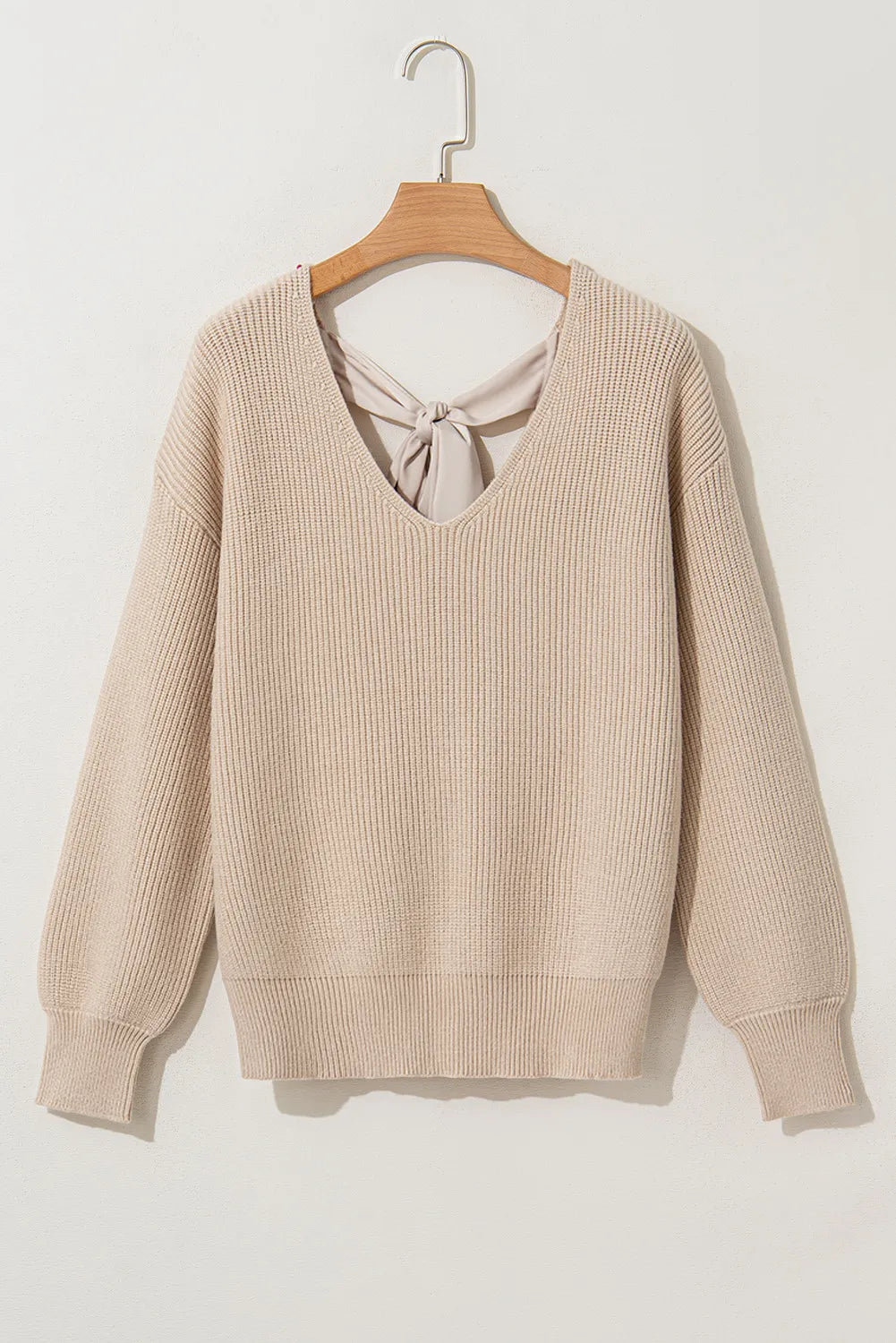 Stilla | Pullover med lange ærmer og V-hals med knude