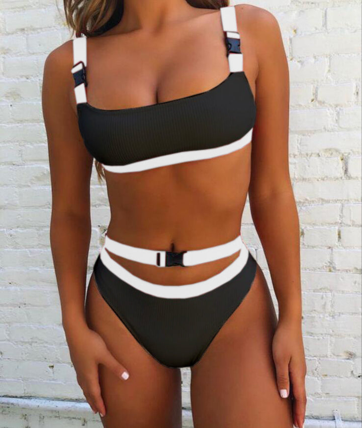 Damer Sporty Bikini med innovative spændelementer Stilla
