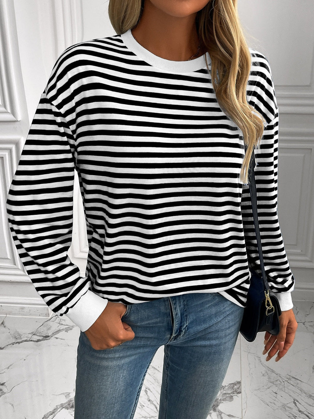 Stilla | Stribet Rundhalset Sweatjacke Med Lange Ærmer