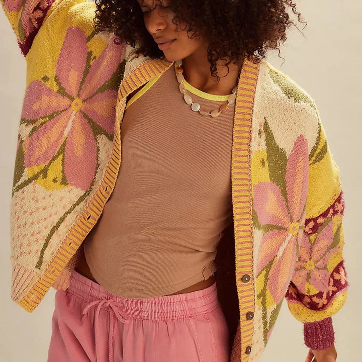 Stilla | Cozy Floral Cardigan med Løs Pasform og Lange Ærmer