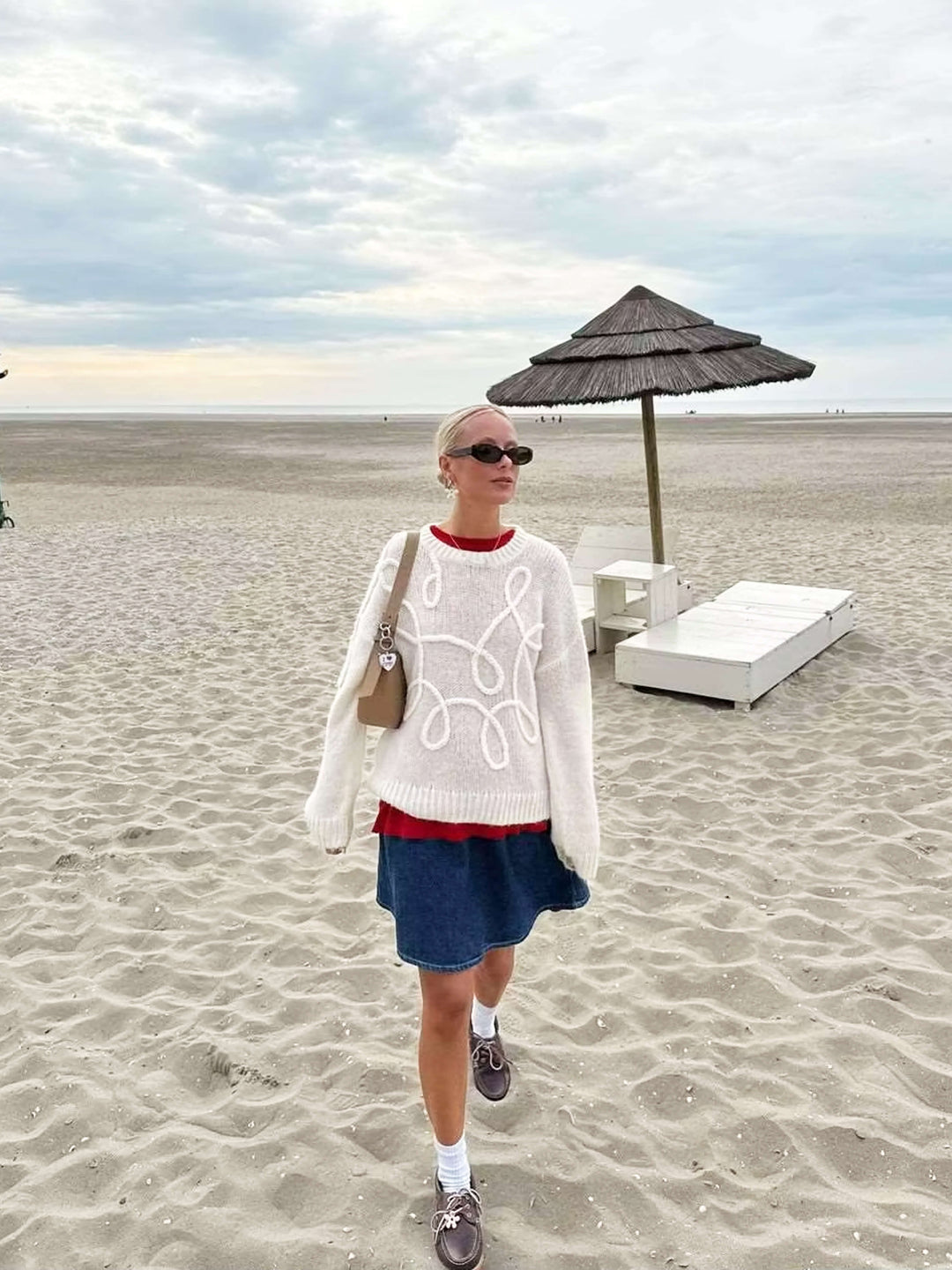 Stilla | Cozy Oversized Sweater med Elegante Broderede Detaljer