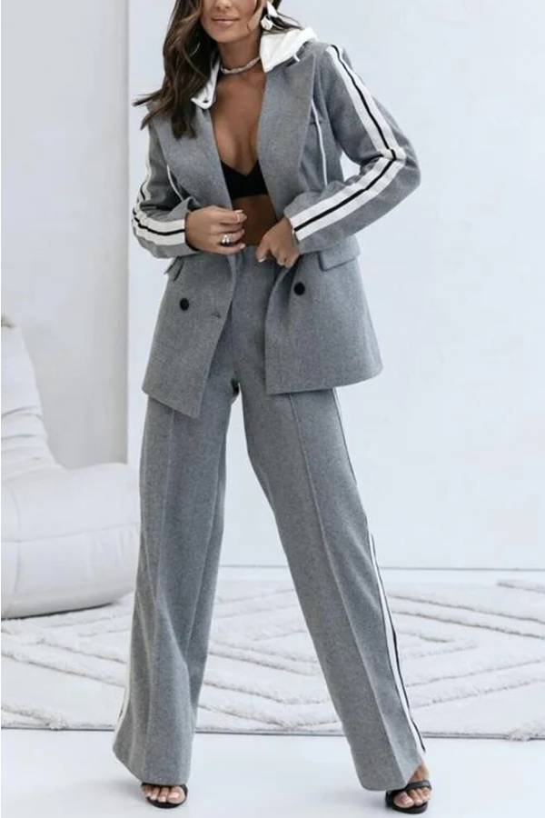 Stilla | Sporty og sporty patchwork blazer med knaplukning og hætte fra Easy Street