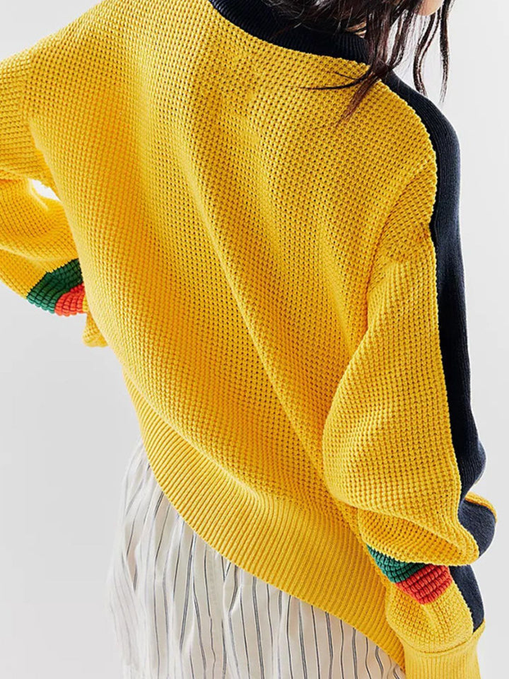 Stilla | Sweatshirt med kontrasterende rund halsudskæring i rib strik