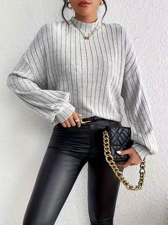 Stilla | Løs og Elegant Lang Sweater