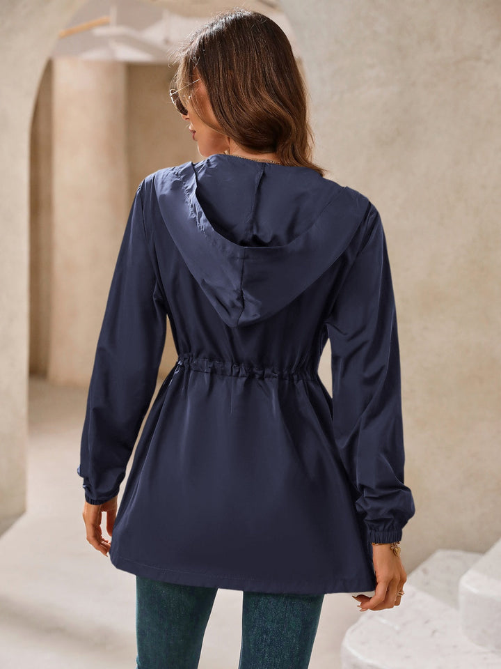Stilla | Vandtæt Outdoor Softshell Med Lange Ærmer og Hætte