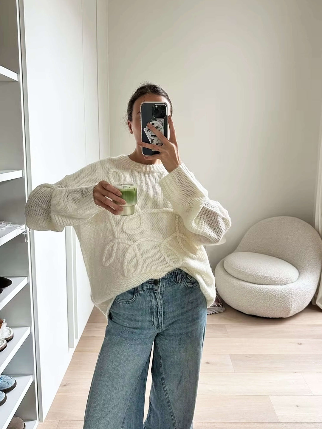 Stilla | Cozy Oversized Sweater med Elegante Broderede Detaljer