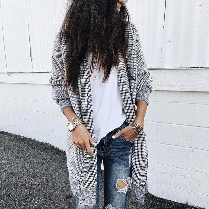 Kvinders cardigan i ternet design med åben front og elegante detaljer Stilla