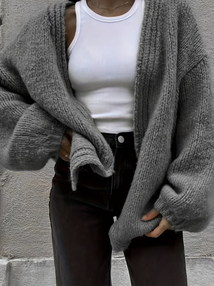 Stilla | Smart og Letplejet Cardigan