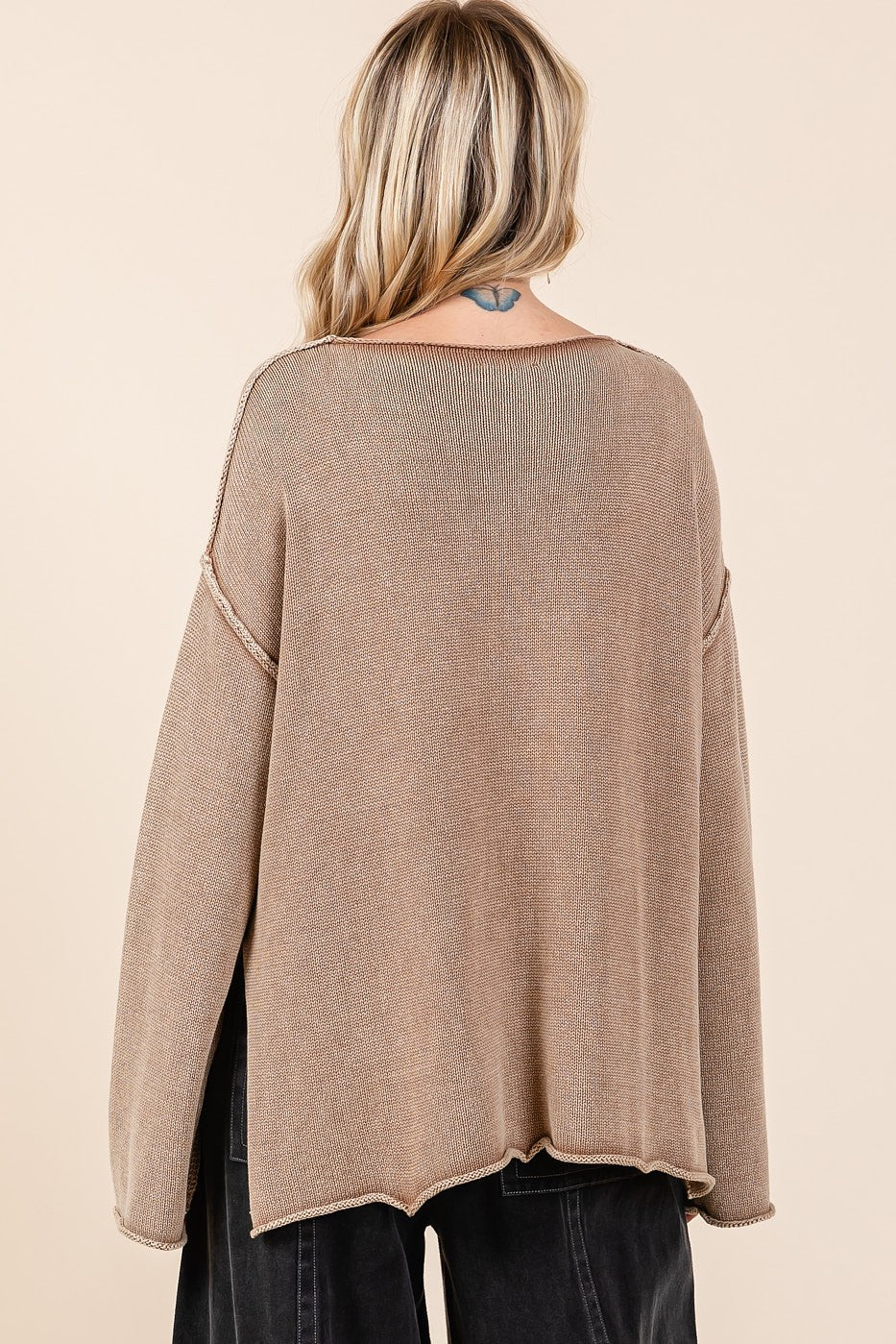 Stilla | Mittoshop Pullover med rå kant og påsyet lomme samt mineralvask