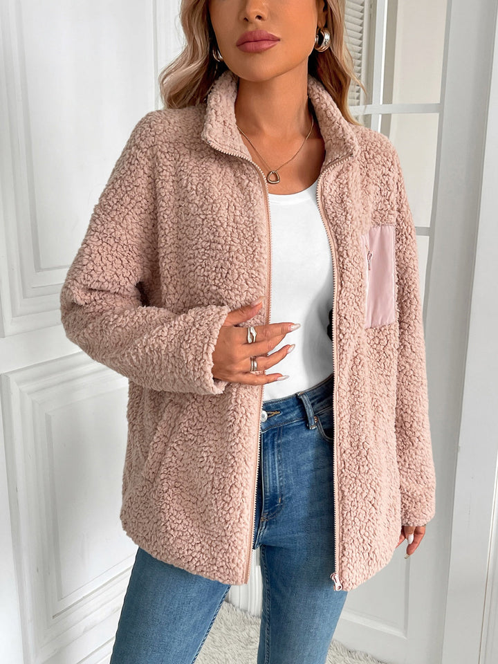 Stilla | Fluffy Ivy Lane Jakke Med Lange Ærmer og Lynlås
