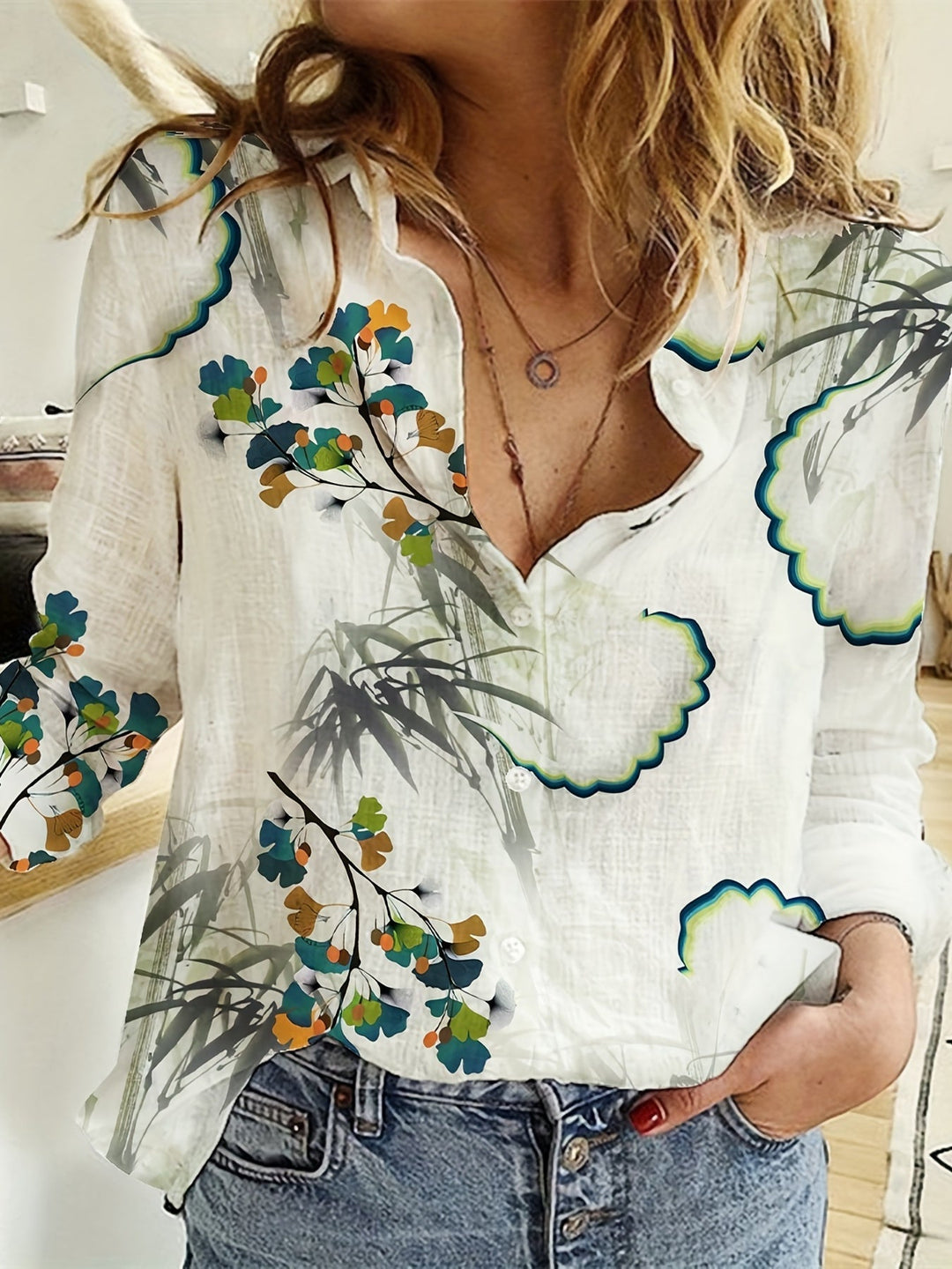 Stilla | Afslappet Linned Skjorte Med Blomsterprint Beige Farve Til Kvinder