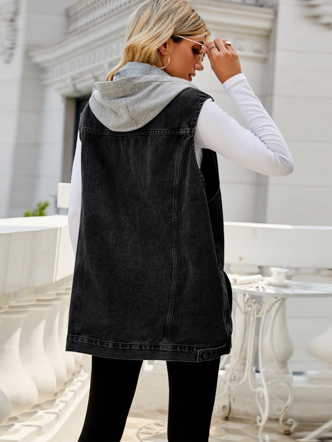 Stilla | Pocketed Button up Sleeveless Denim Jacket