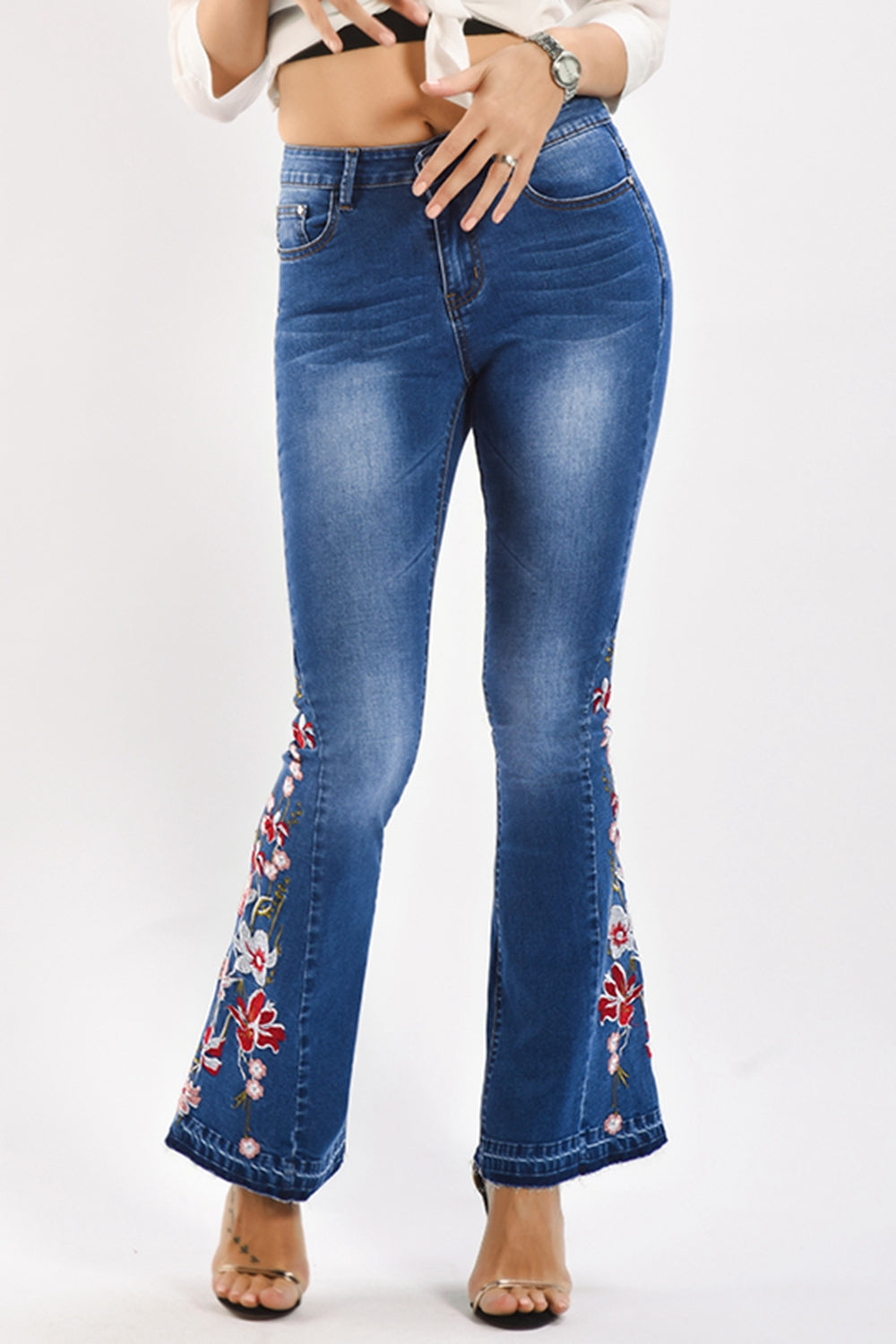 Stilla | Størrelse Blomsterbroderi Bred Ben Jeans