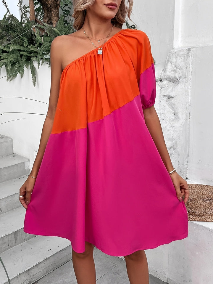 Stilla | Elegant Asymmetrisk Stropløs Kjole