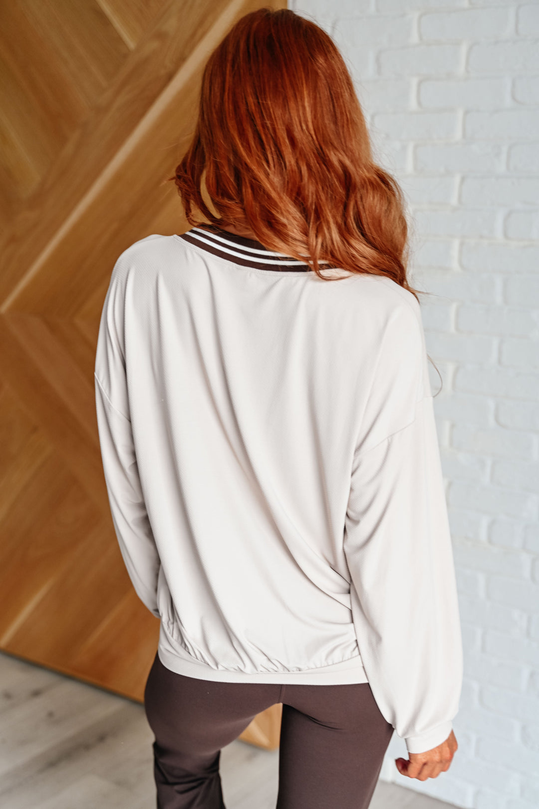 Stilla | Pull V-udskæring All Out Comfort i Creme Mokka
