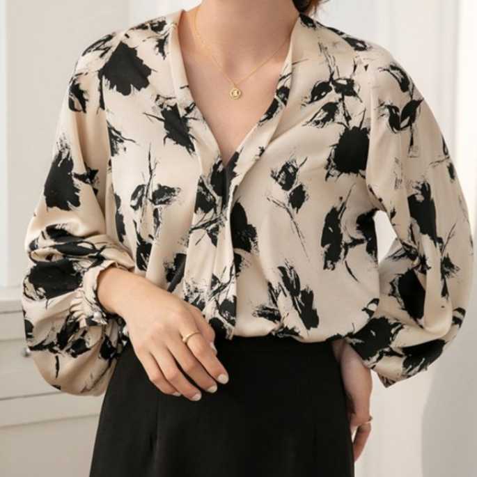 Stilla | Elegant skjorte med vintage print og lange ærmer
