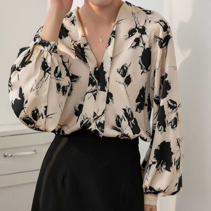 Stilla | Elegant skjorte med vintage print og lange ærmer