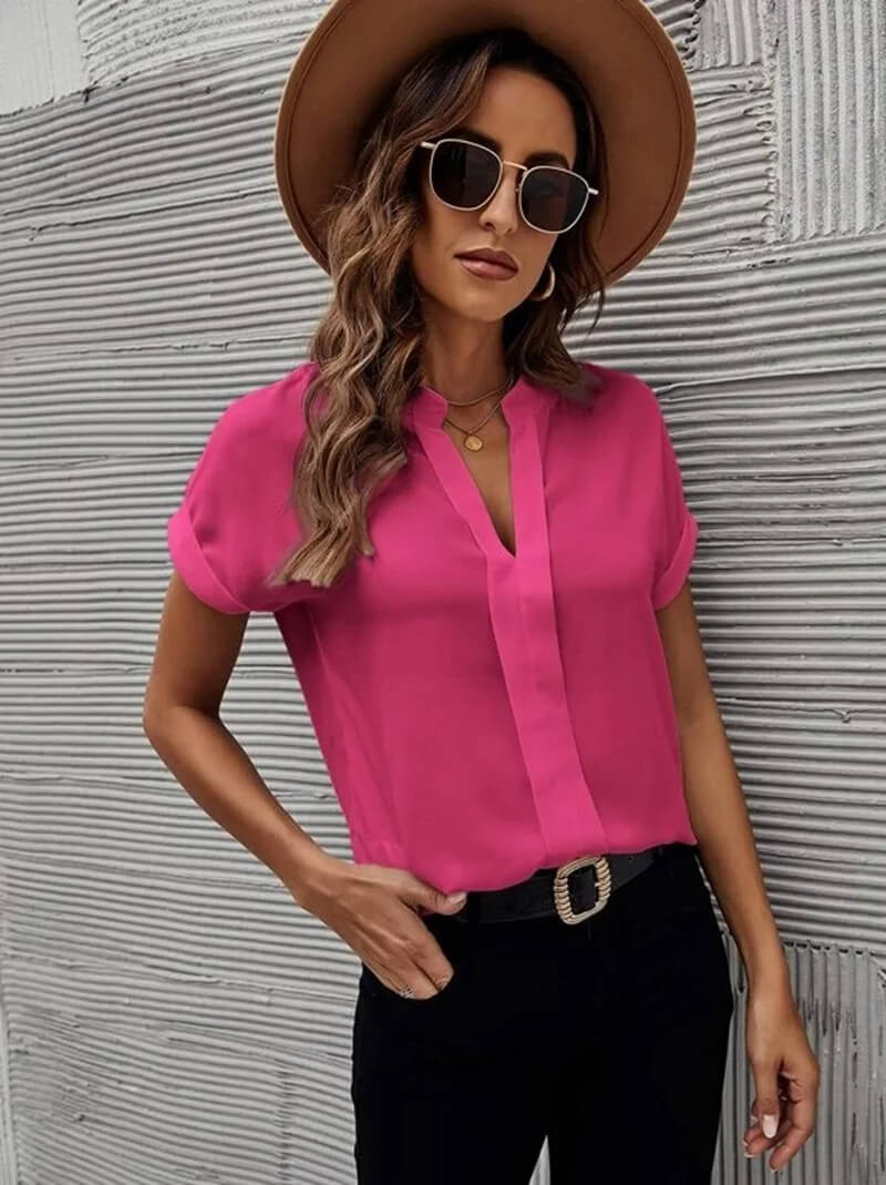 Stilla | Elegant Bluse med V-Udskæring