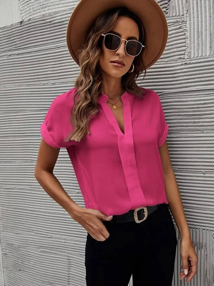 Stilla | Elegant Bluse med V-Udskæring