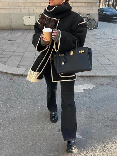 Stilla | Varmer Halstørklæde-Kåbe Med Elegant Udstråling