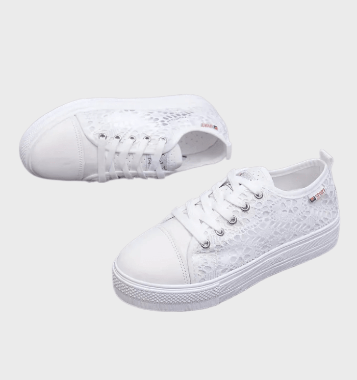 Skovae | Stilfulde Lavskårne Snøresneakers med Siden Detaljer og Sikker Pasform