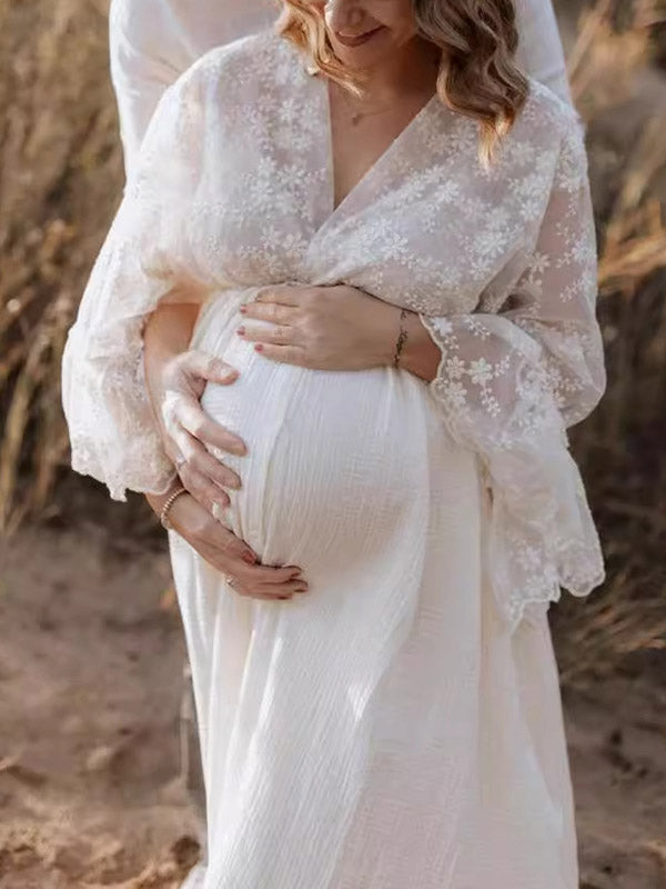 Stilla | Abrikos Boheme Lace Volanter Knapper Fringes Slids Maxi Maternity Kjoler