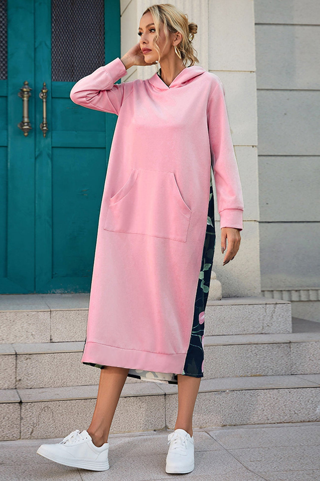 Stilla | Sweatshirt med lange ærmer i bomulds patchworkstil med blomstertryk på ryggen
