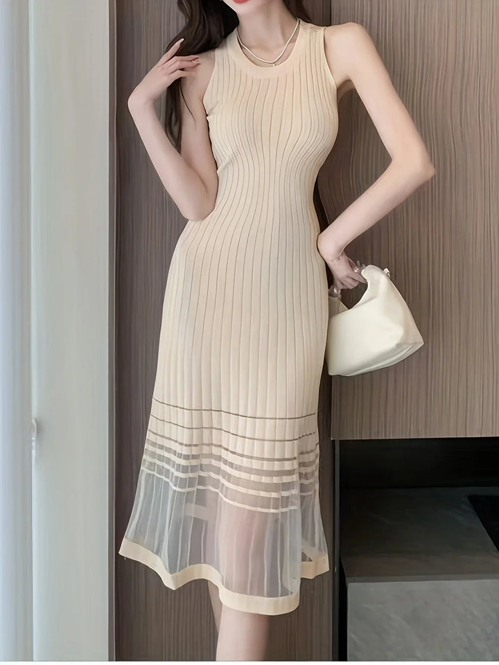 Stilla | Elegant Beige Midi Kjole