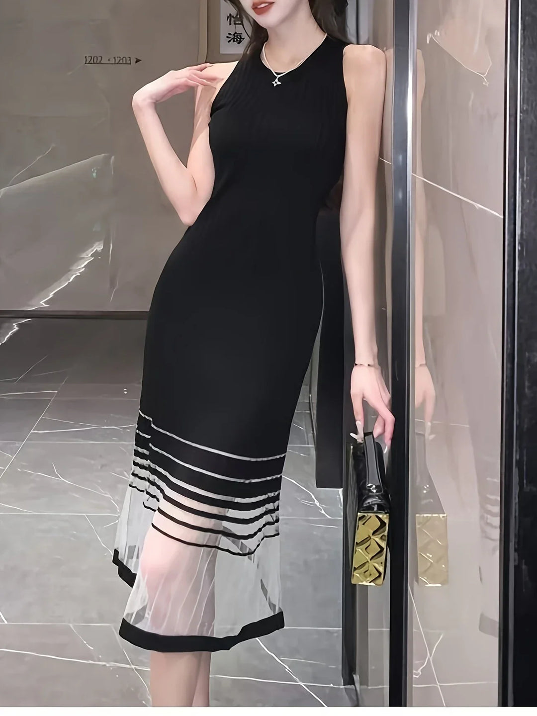 Stilla | Elegant Beige Midi Kjole