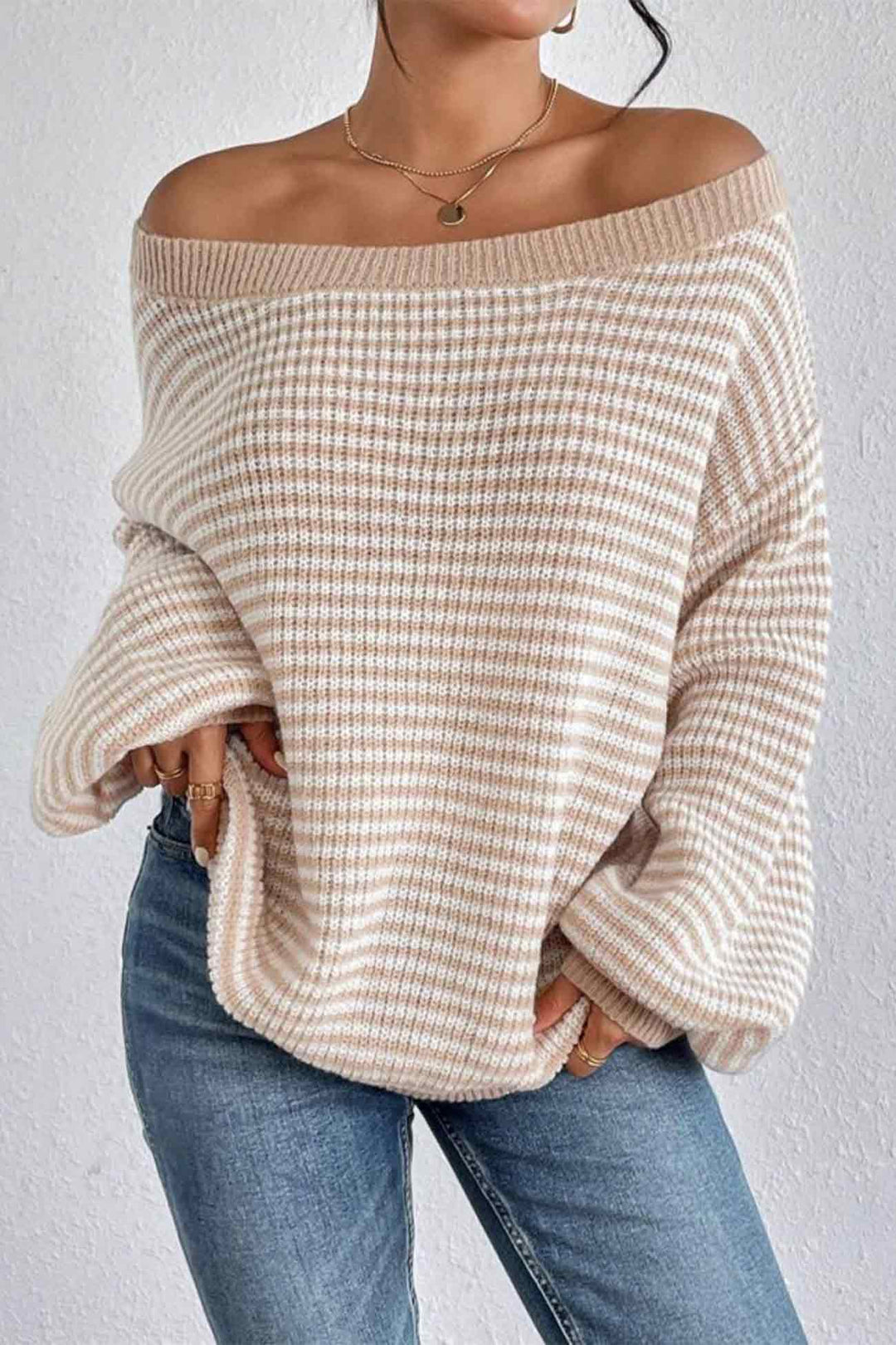 Stilla | Stribet Pullover Med Bådhals og Faldende Skuldre
