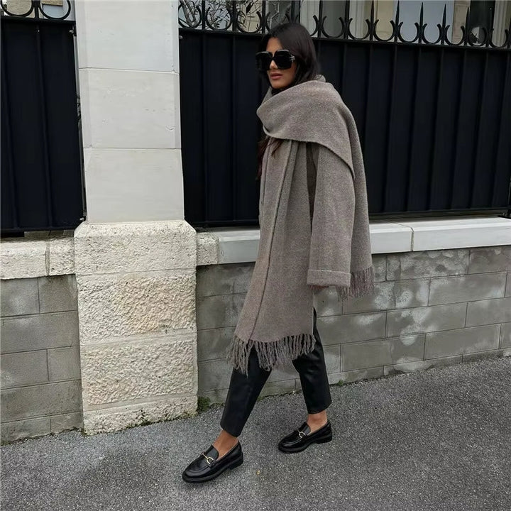 Stilla | Strikfrakke med tørklæde til et stilfuldt look